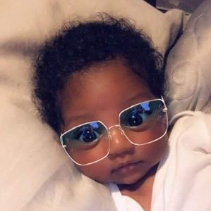 Meet your Posher, Sarina